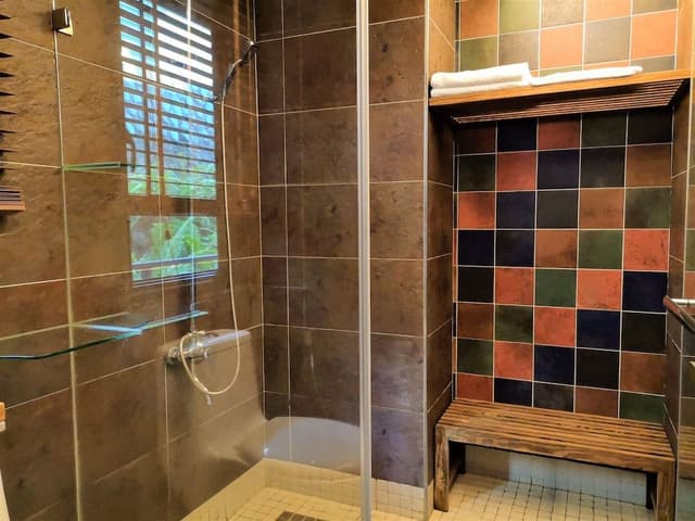 Double Room (202)