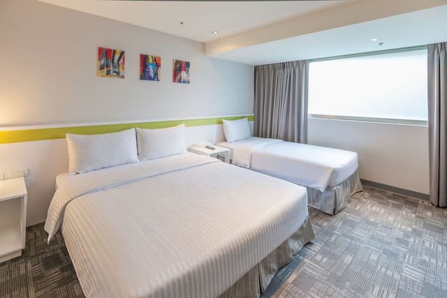 Deluxe Triple Room