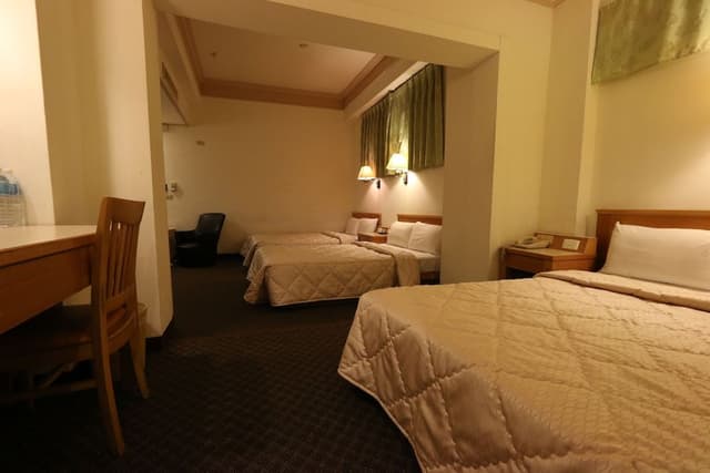 Family Room, Multiple Beds