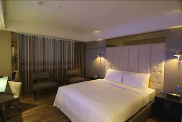 Business Double Room