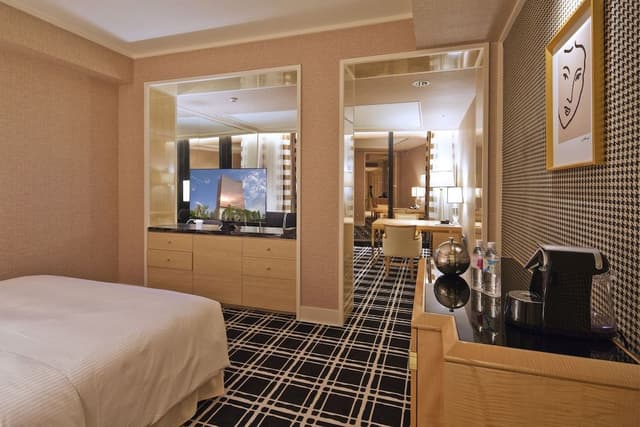 Executive Lin Garden Suite