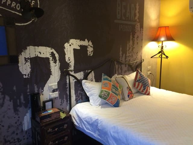 Gallery Double Room, 1 King Bed