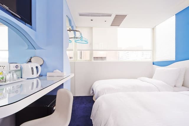 Standard Twin Room