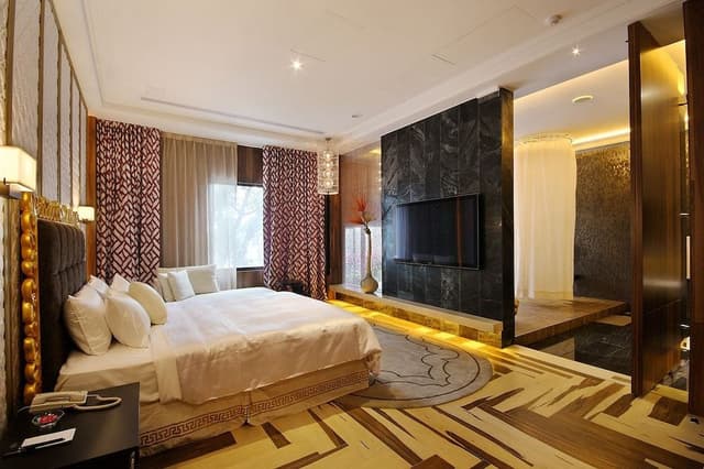 Standard Suite - Checked in after 21:00