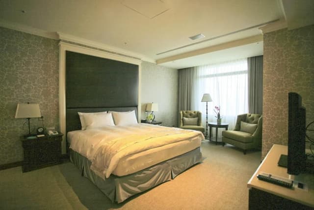 Presidential Suite
