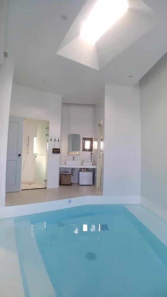 House, Ocean View (room opened base on occupancy)