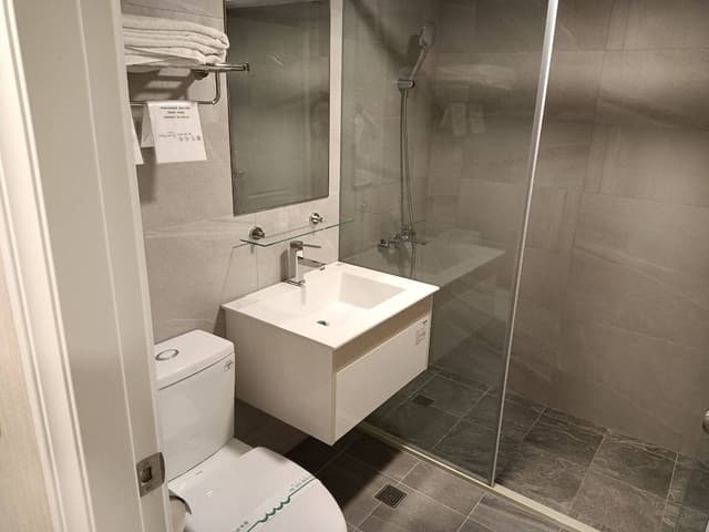 Double room without window