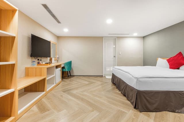 King Double Room