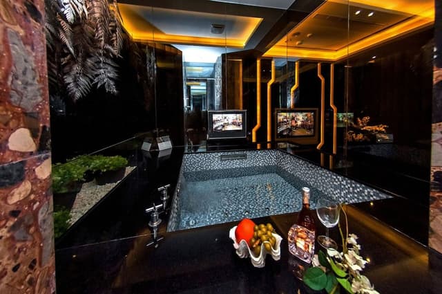 Deluxe Room (Check in after 18:00)