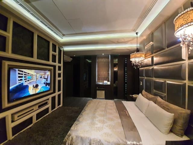 Deluxe Room (Check in after 18:00)