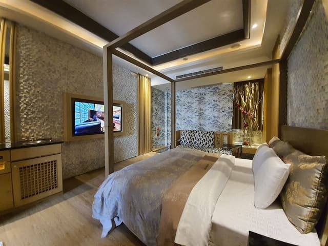 Standard Double Room (Check in after 21:00)