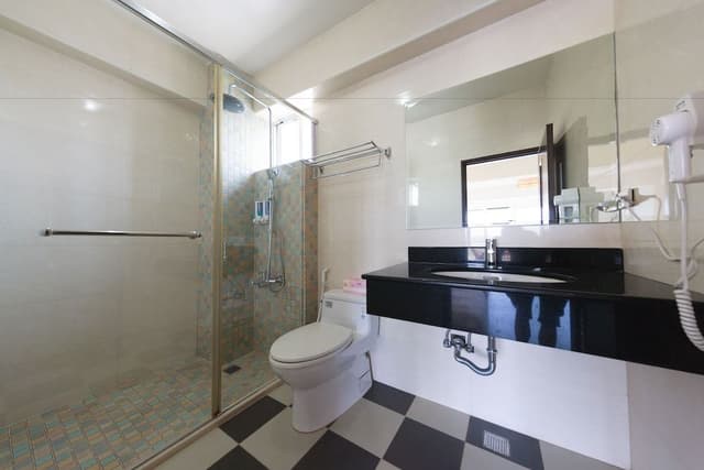 Deluxe Loft, 2 Bathrooms (Livingroom and Balcony)
