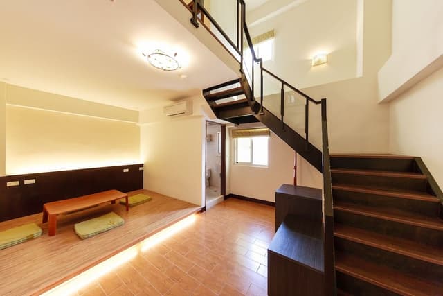 Deluxe Loft, 2 Bathrooms (Livingroom and Balcony)