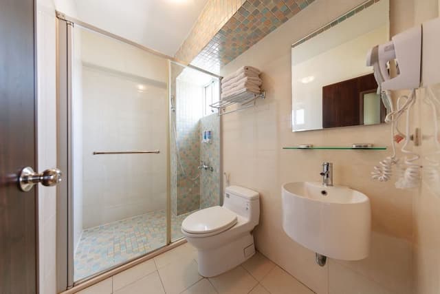Deluxe Loft, 2 Bathrooms (Livingroom and Balcony)