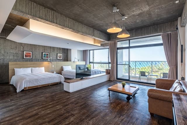 Deluxe Quad Sea View