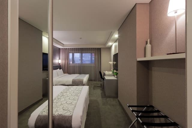 Deluxe Quadruple Room