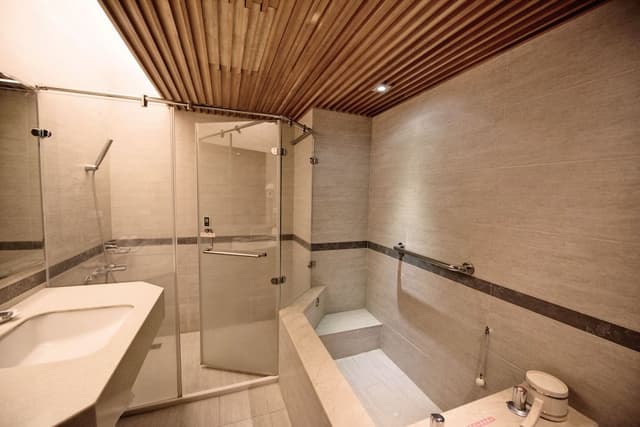 Signature Room, Multiple Beds