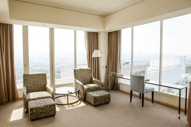 Deluxe Suite