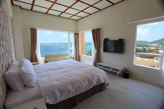 Romantic sea view 2F