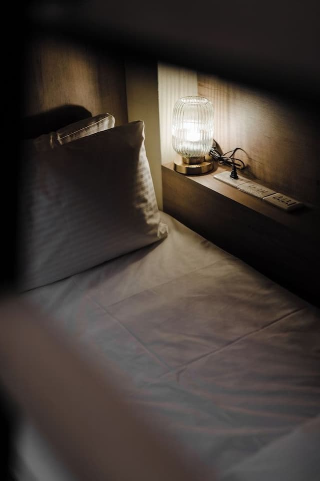 Shared Dormitory, Men only