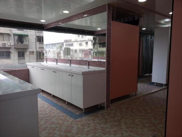 1 Bed in Female Dormitory