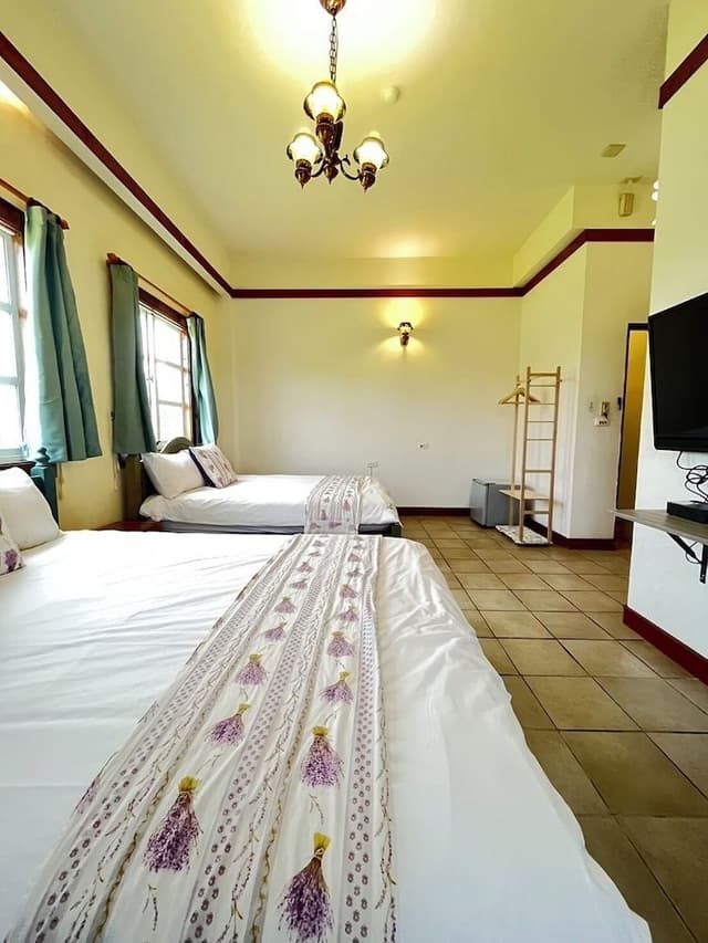 Classic Quadruple Room, Courtyard View