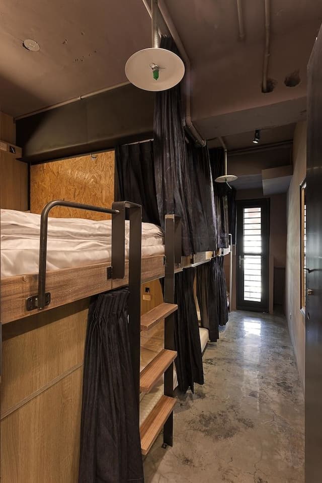Shared Dormitory, Women only, Shared Bathroom (Single Bed)