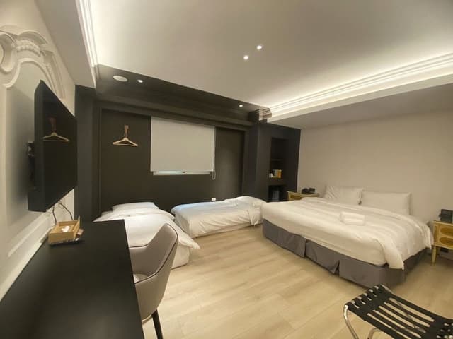 Deluxe Quadruple Room