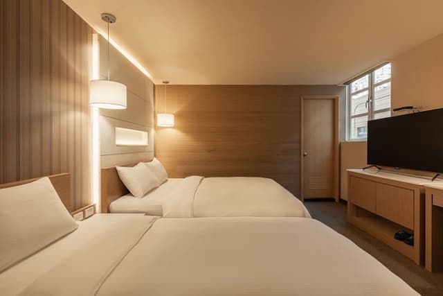 Triple Room