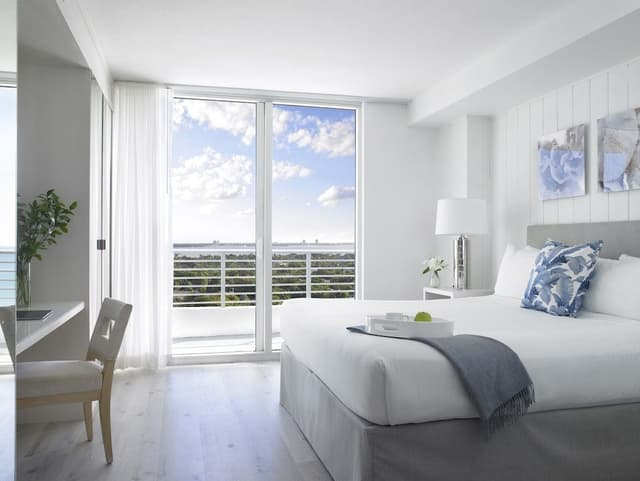 Suite, 1 Queen Bed with Sofa bed, Accessible, Bay View