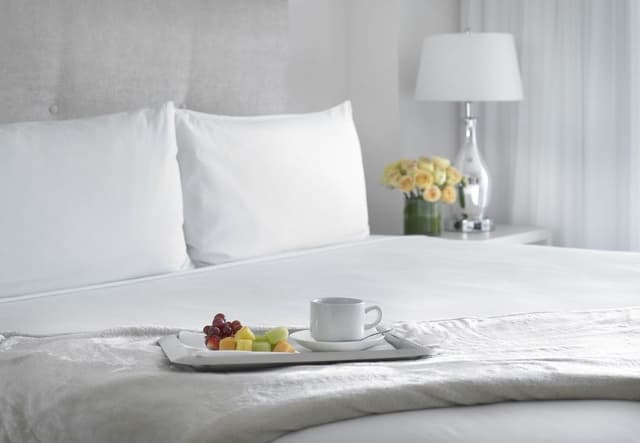 Suite, 1 Queen Bed with Sofa bed, Accessible, Bay View