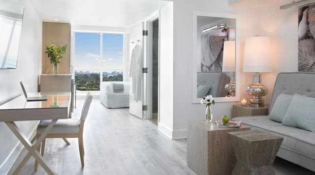 Suite, 1 Queen Bed with Sofa bed, Accessible, Bay View
