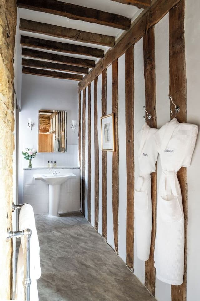 Feature Room