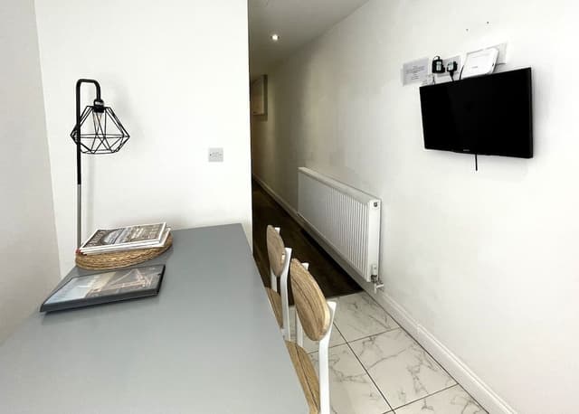 Classic Apartment, Private Bathroom