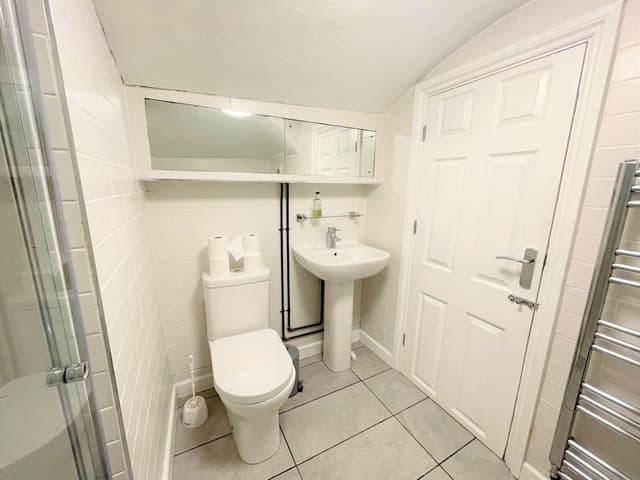 Classic Apartment, Private Bathroom