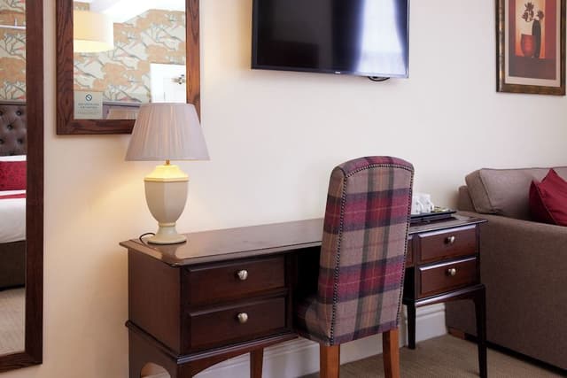 Family Room Sleeps 4