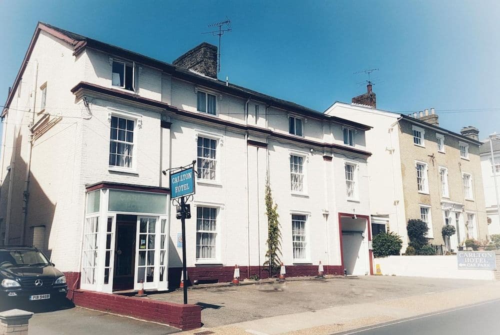 Carlton Hotel