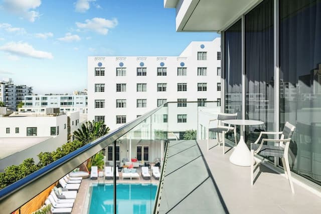Superior Room, 2 Queen Beds, Terrace, Poolside