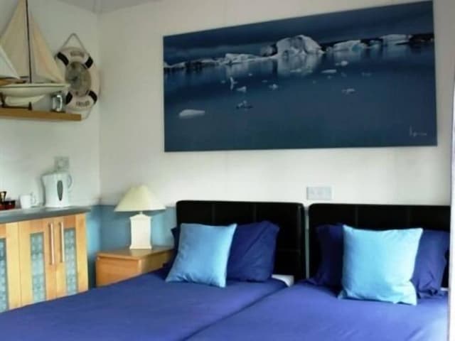 Twin Room, Ensuite