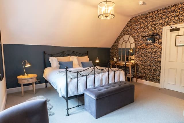 Superior Room, 1 King Bed