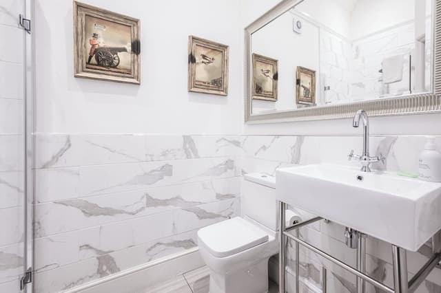 Superior Room, 1 King Bed, Ensuite