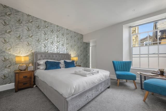 Superior Room, 1 King Bed, Ensuite