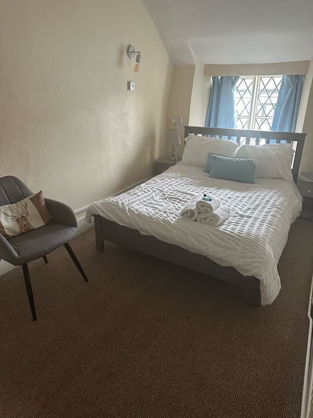 Basic Double Room, Ensuite