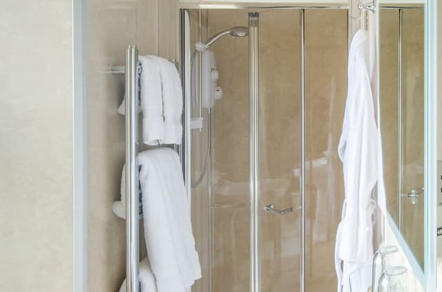 Double Room, Ensuite (Room 4 )