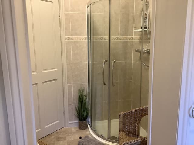 Double or Twin Room, Private Bathroom (Rose)