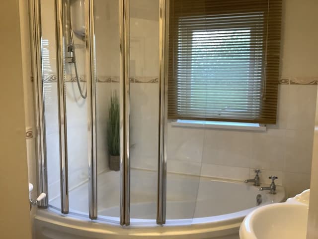 Double or Twin Room, Private Bathroom (Rose)