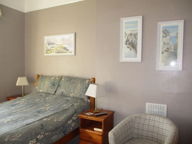 Standard Double Room, Ensuite, Garden View