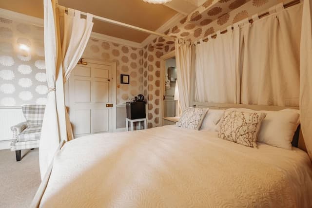 Superior Double Room, 1 King Bed, Bathtub