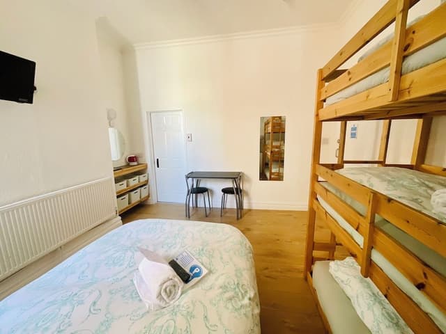 Family Room (2 Adults & 3 Children)