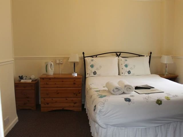Standard Double Room, Ensuite (Room 1/11)
